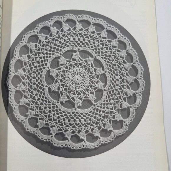 The Ultimate Doily Crochet Pattern Book 1983 American School Of Needlework - Picture 11 of 16